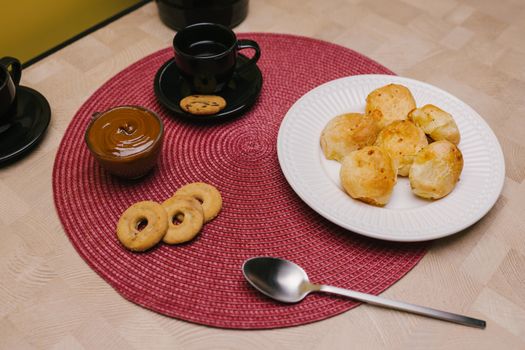 Conitos de dulce de leche