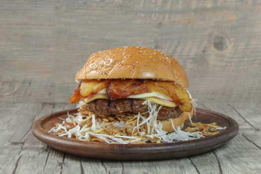 Chivito Uruguaio no Pao