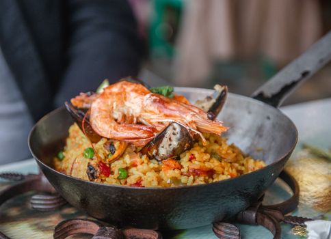 Paella valenciana