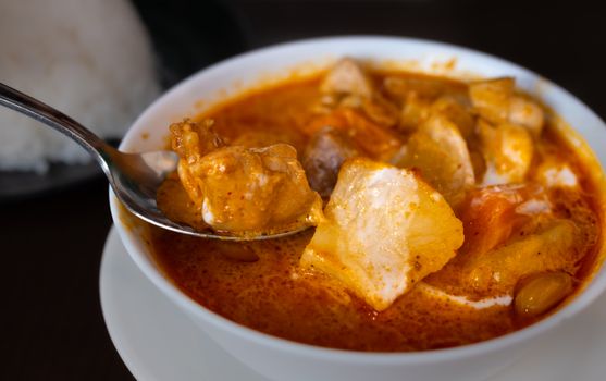 Curry Massaman de Carne Bovina