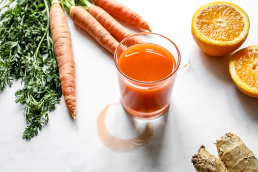 Jugo Detox de Zanahoria y Naranja