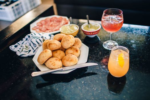 Bolitas de Bacalao (Bolinho de Bacalhau)