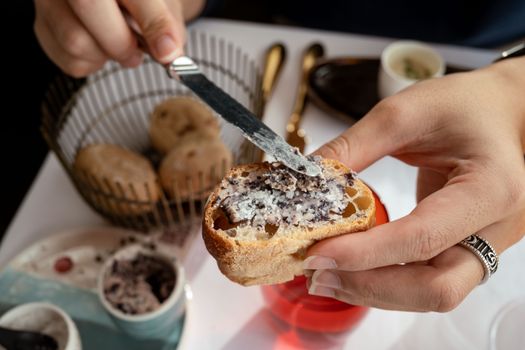 Paté de aceitunas negras (tapenade)