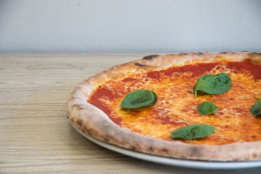 Pizza Margarita Casera