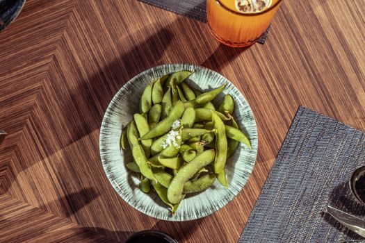 Edamame no Vapor com Sal