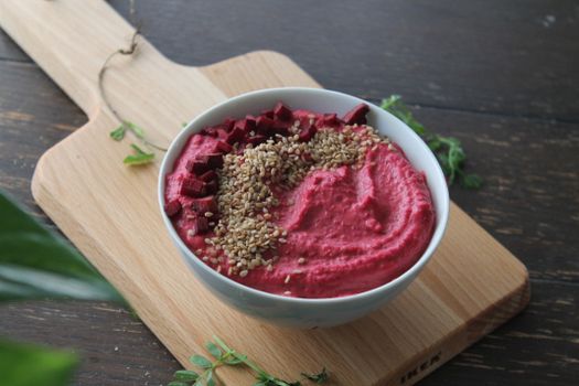 Hummus de remolacha untable