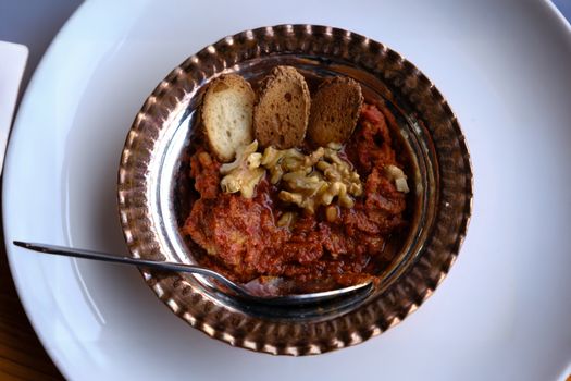 Muhammara de Pimentao e Noz