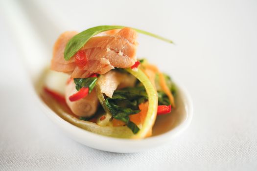 Salmon al Varoma con verduras