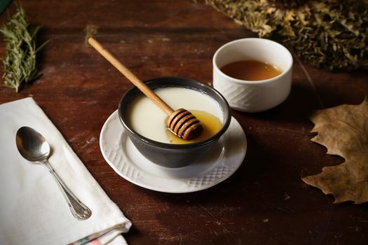 Crema de yogur con miel